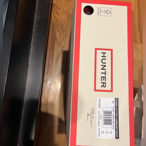 Brand new Hunter women Glitter Commando Boot - 7 - Picture 3 of 3